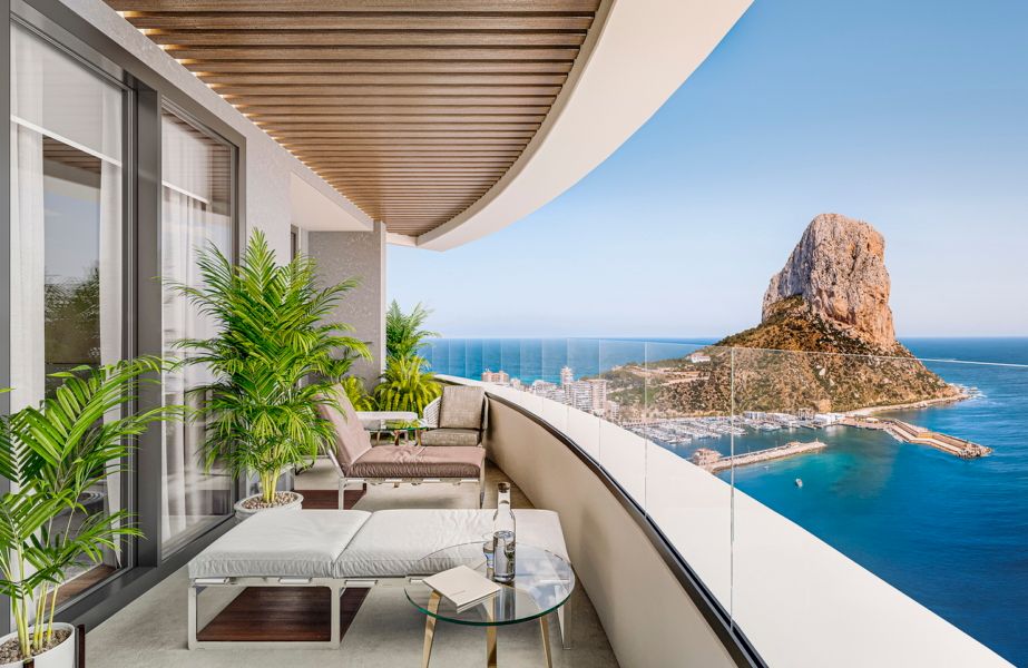 Dwupoziomowy Penthouse z tarasem, widok na morze, blisko plaży – Costa del Sol