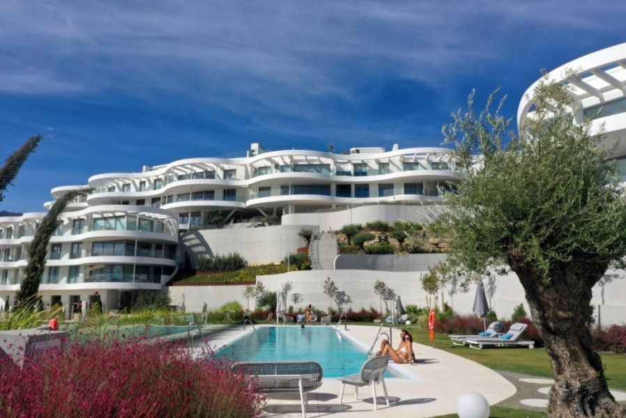 Elegancki apartament w The View Marbella, widok na morze, luksusowe SPA