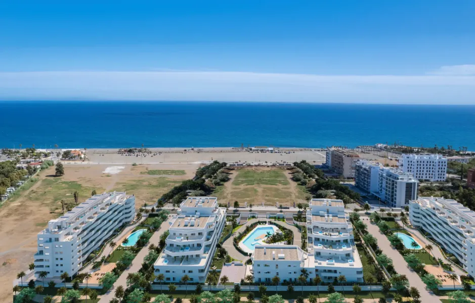 Apartament w nowej inwestycji 500m od plaży z basenem – Torre del Mar