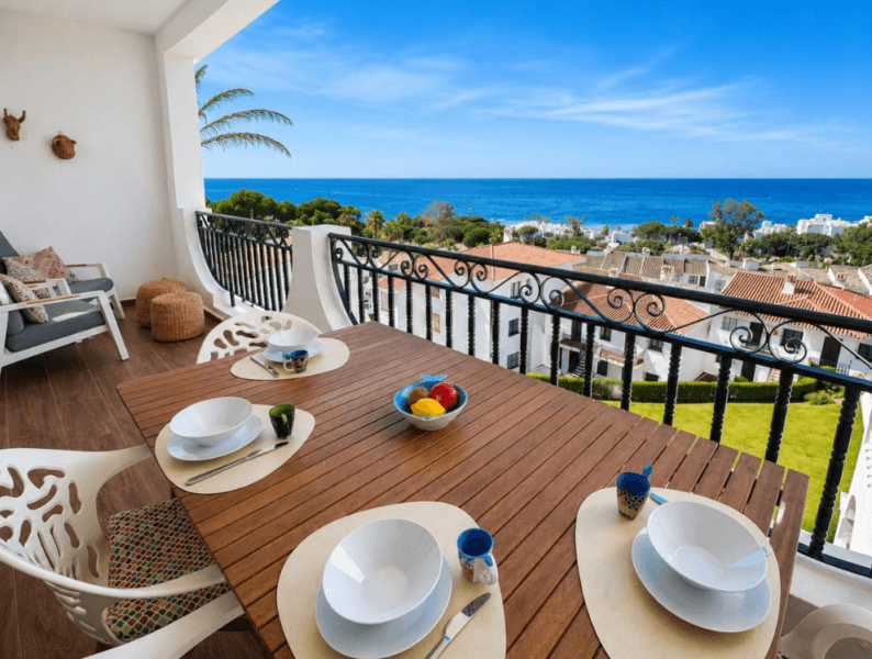 Apartament na ostatnim piętrze z tarasem i widokiem na morze – Miraflores
